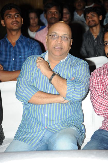 Pyaar-Mein-Padipoyane-Audio-Launch